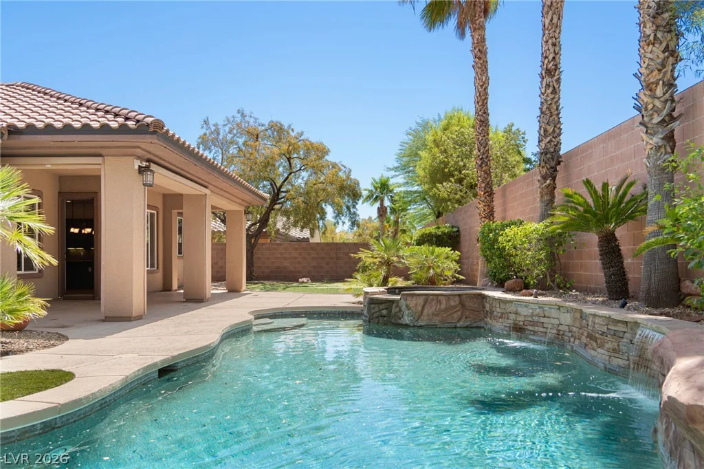 11517 Bohemian Forest, Las Vegas, NV 89138