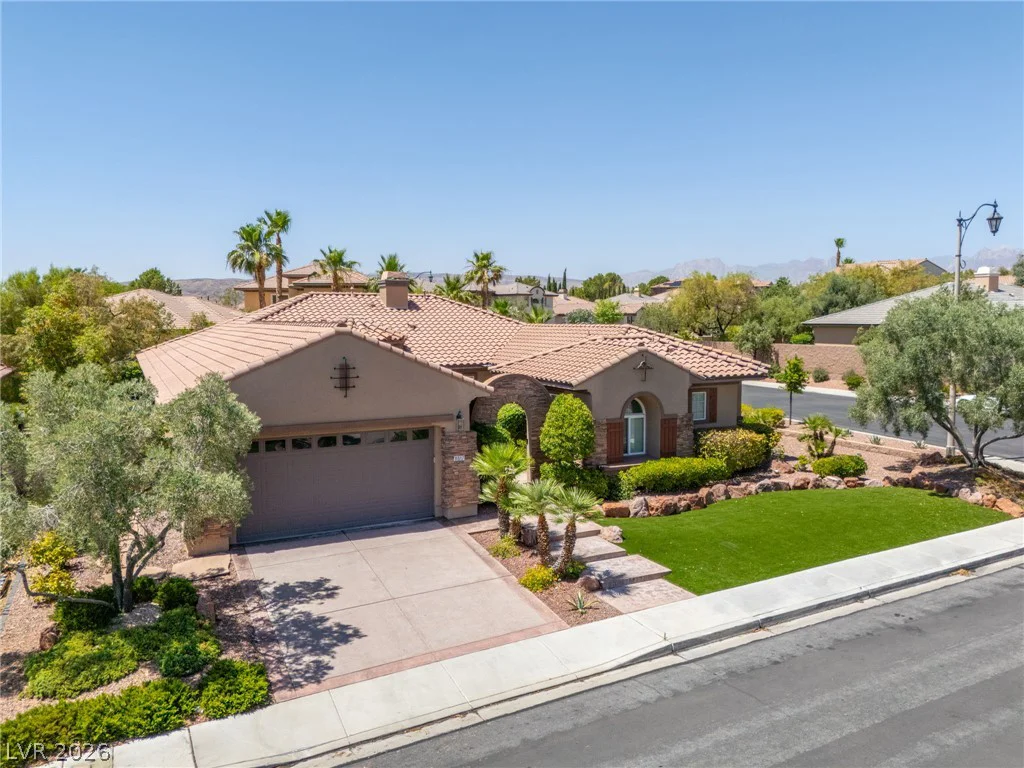 11517 Bohemian Forest, Las Vegas, NV 89138