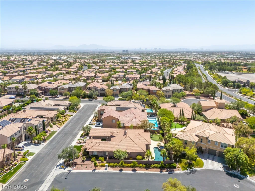 11517 Bohemian Forest, Las Vegas, NV 89138