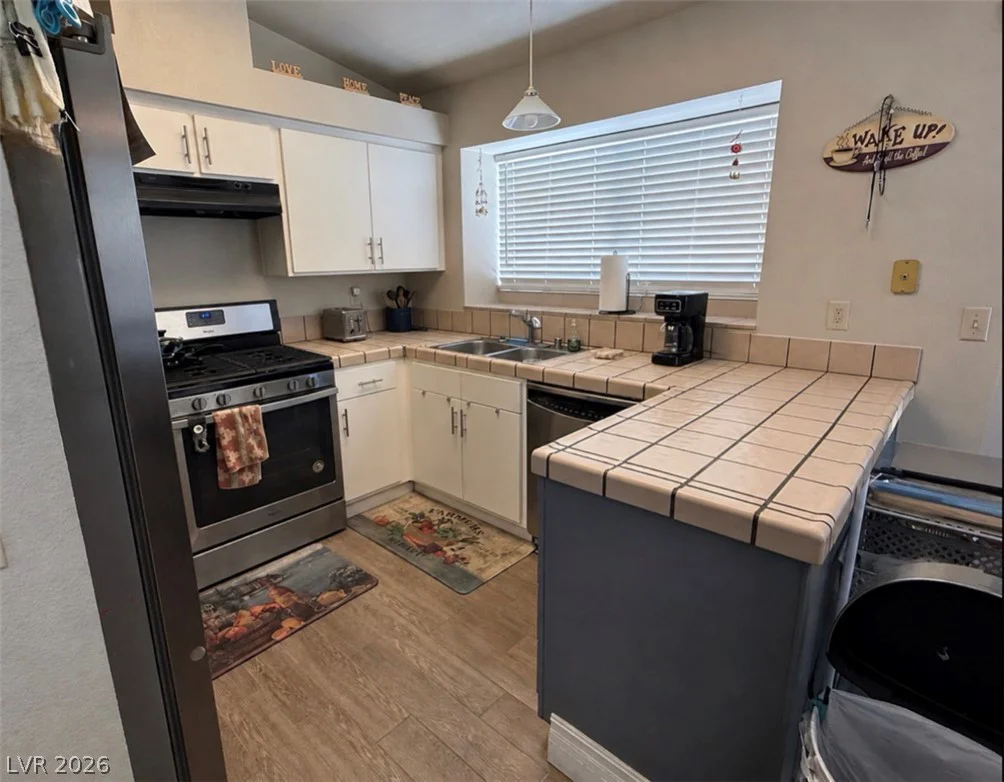 1325 Finale, Las Vegas, NV 89119