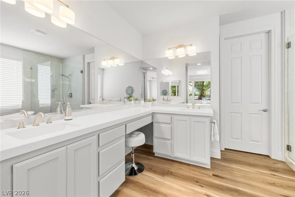 3853 River Heights, Logandale, NV 89021