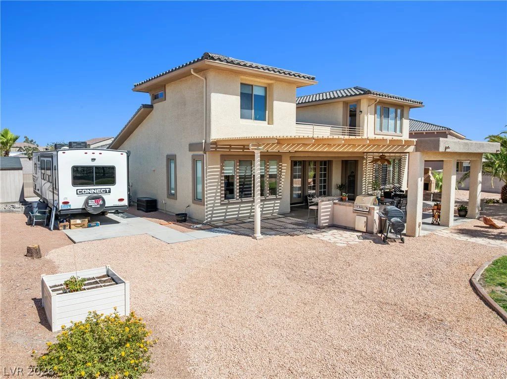 3853 River Heights, Logandale, NV 89021
