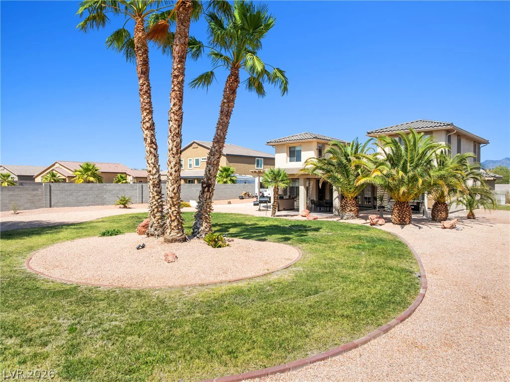 3853 River Heights, Logandale, NV 89021