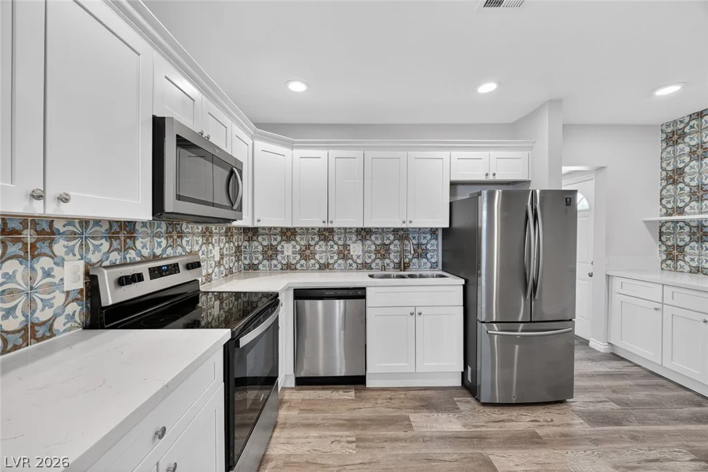 228 17th, Las Vegas, NV 89101