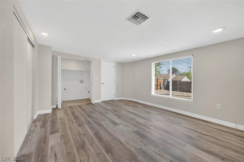 228 17th, Las Vegas, NV 89101