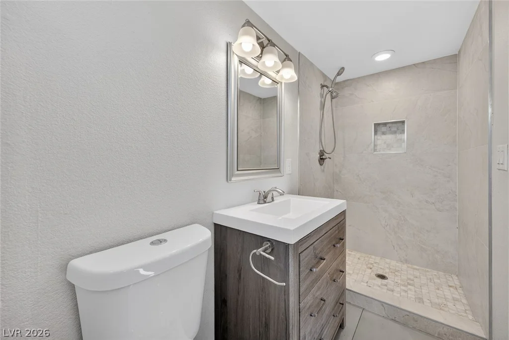 228 17th, Las Vegas, NV 89101