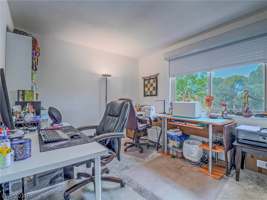730 Royal Crest, Las Vegas, NV 89169