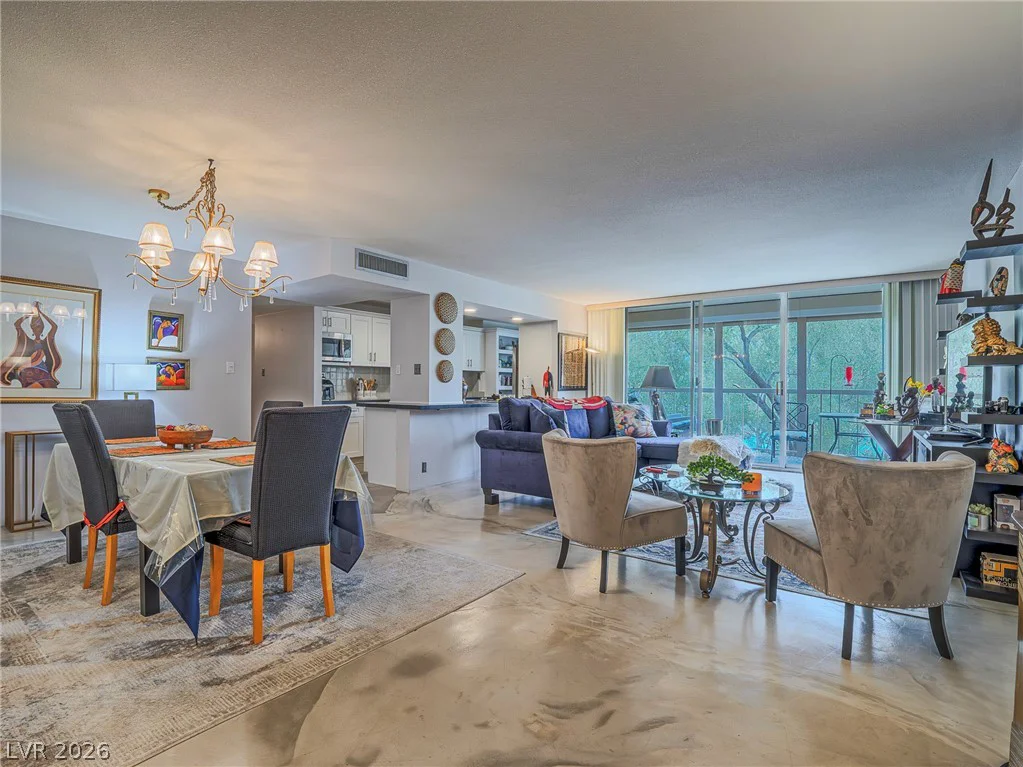 730 Royal Crest, Las Vegas, NV 89169