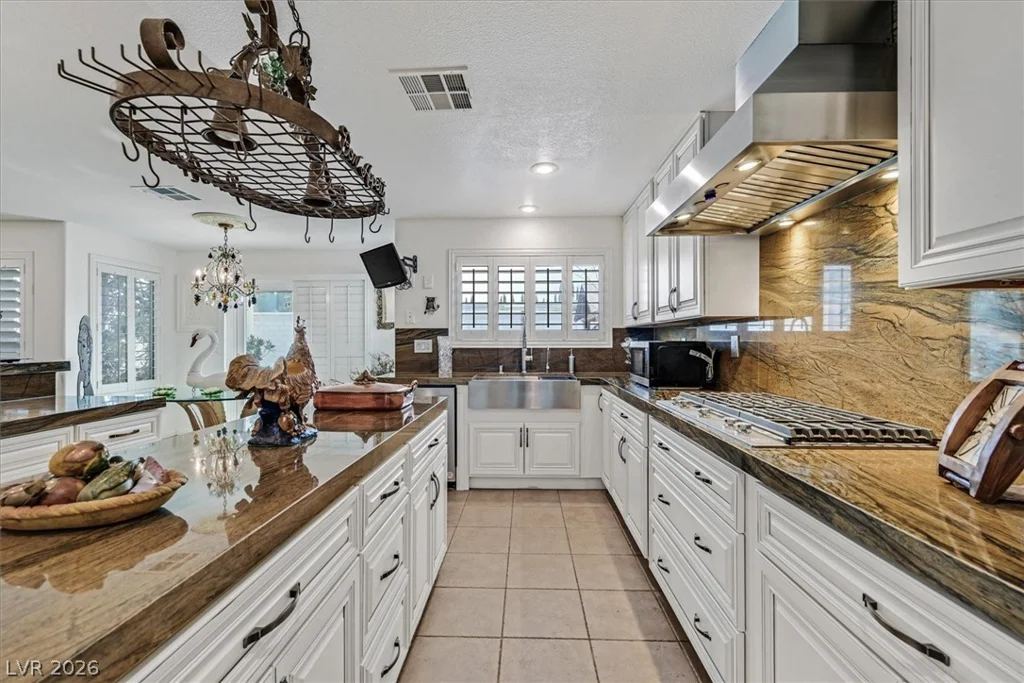 1465 Via Savona, Henderson, NV 89052