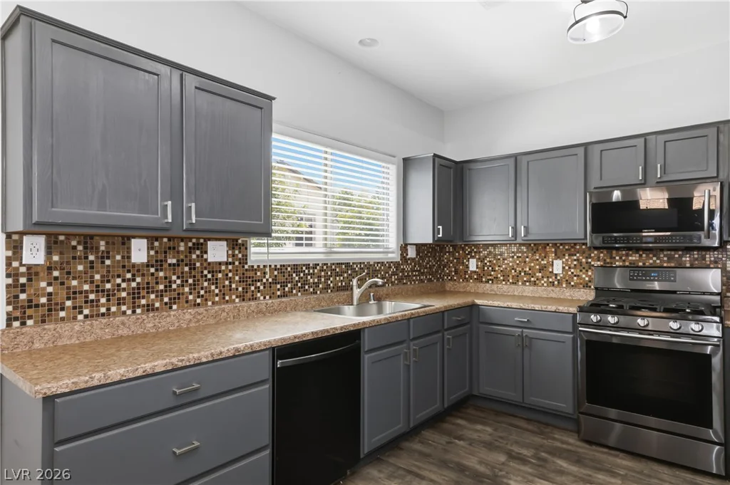 6718 Carol Steam, Las Vegas, NV 89149
