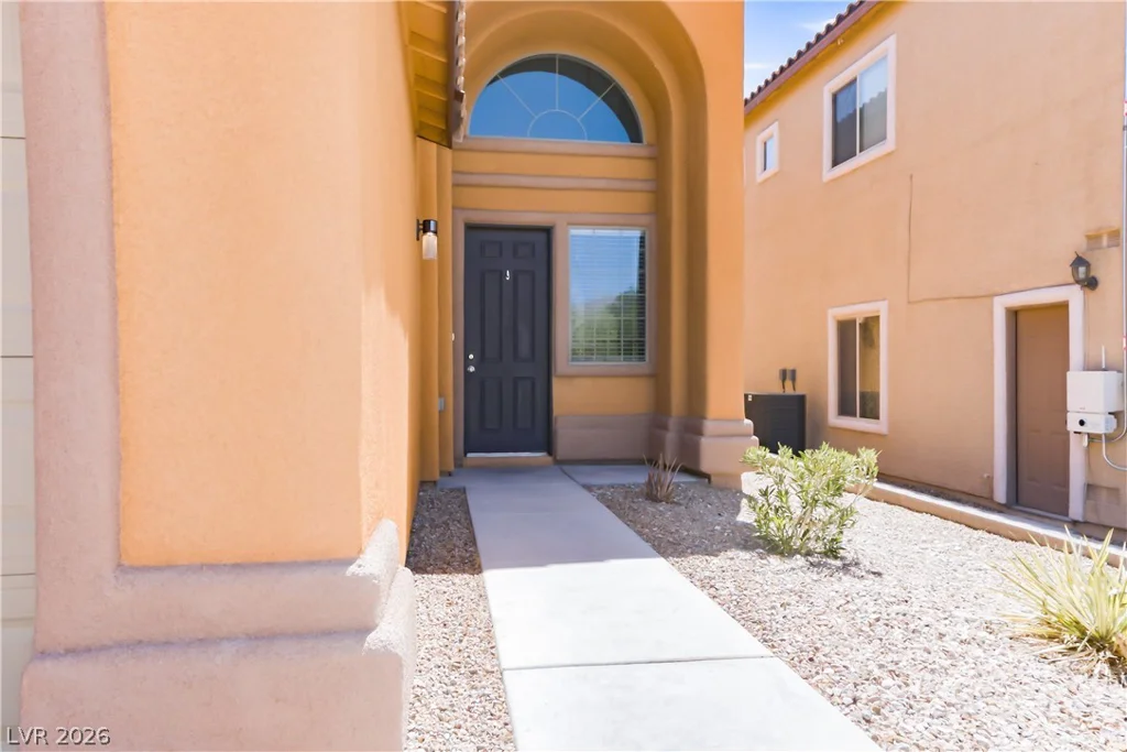6718 Carol Steam, Las Vegas, NV 89149