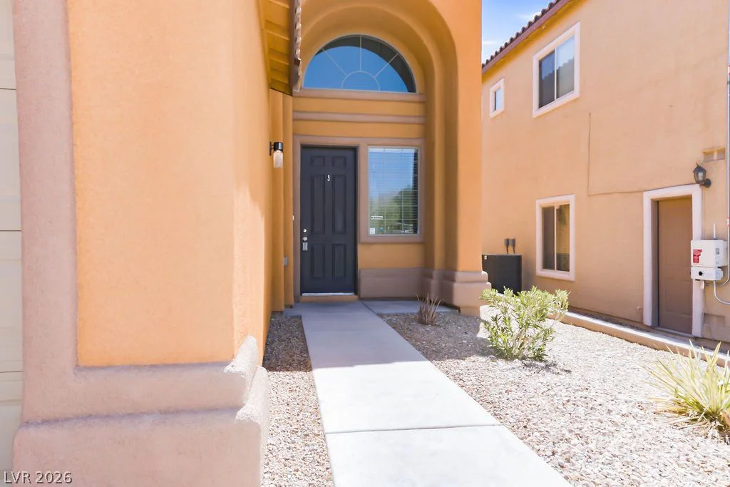 6718 Carol Steam, Las Vegas, NV 89149