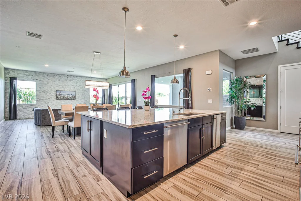 10226 Jade Gardens, Las Vegas, NV 89135