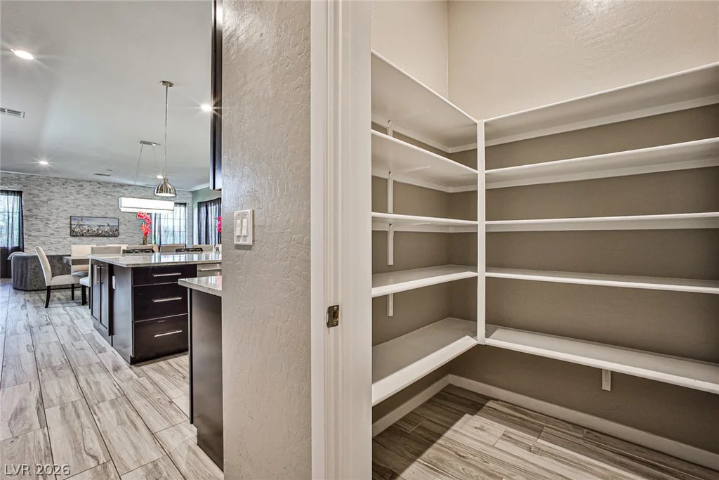 10226 Jade Gardens, Las Vegas, NV 89135