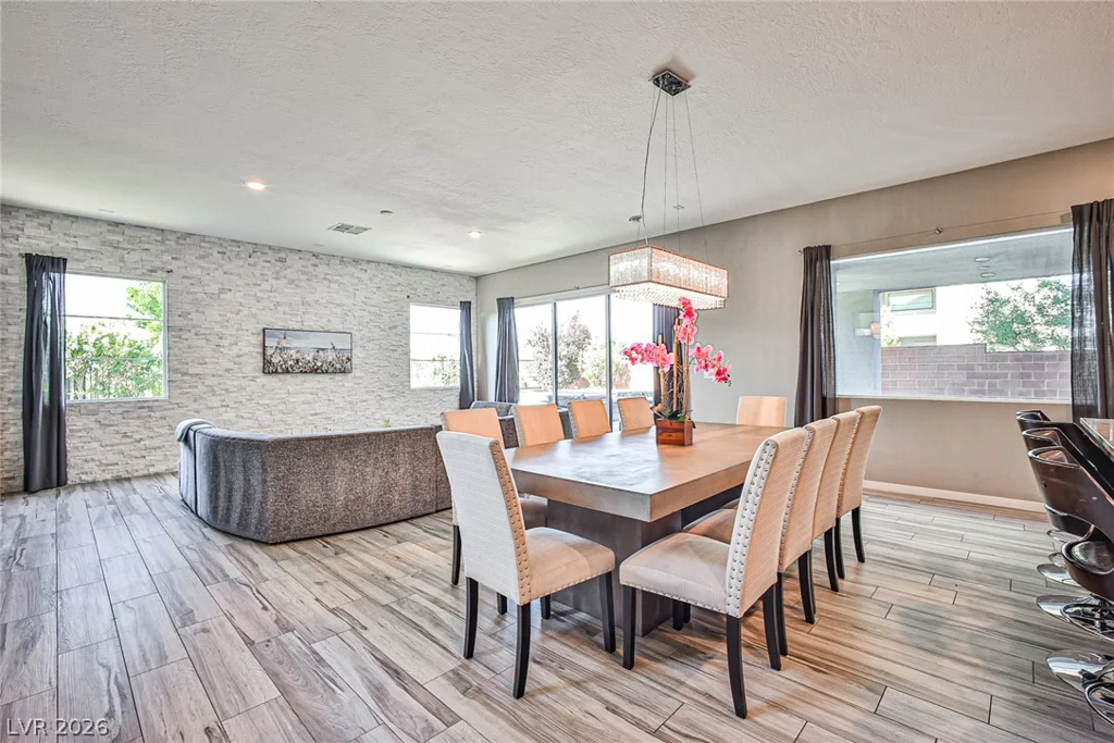 10226 Jade Gardens, Las Vegas, NV 89135