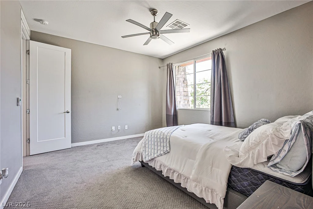 10226 Jade Gardens, Las Vegas, NV 89135