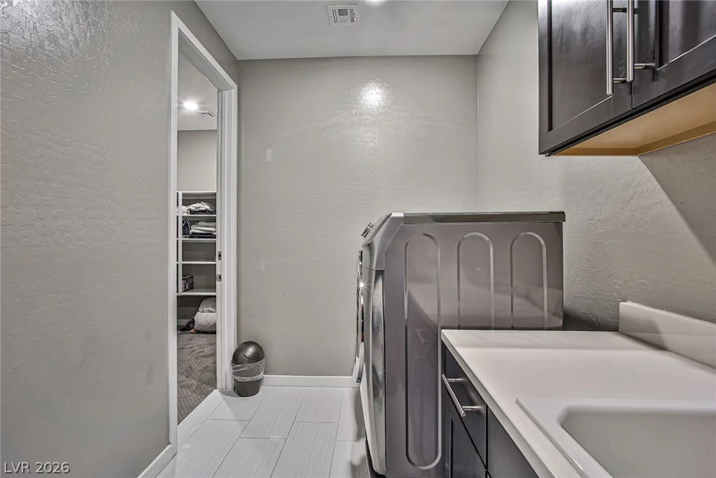 10226 Jade Gardens, Las Vegas, NV 89135