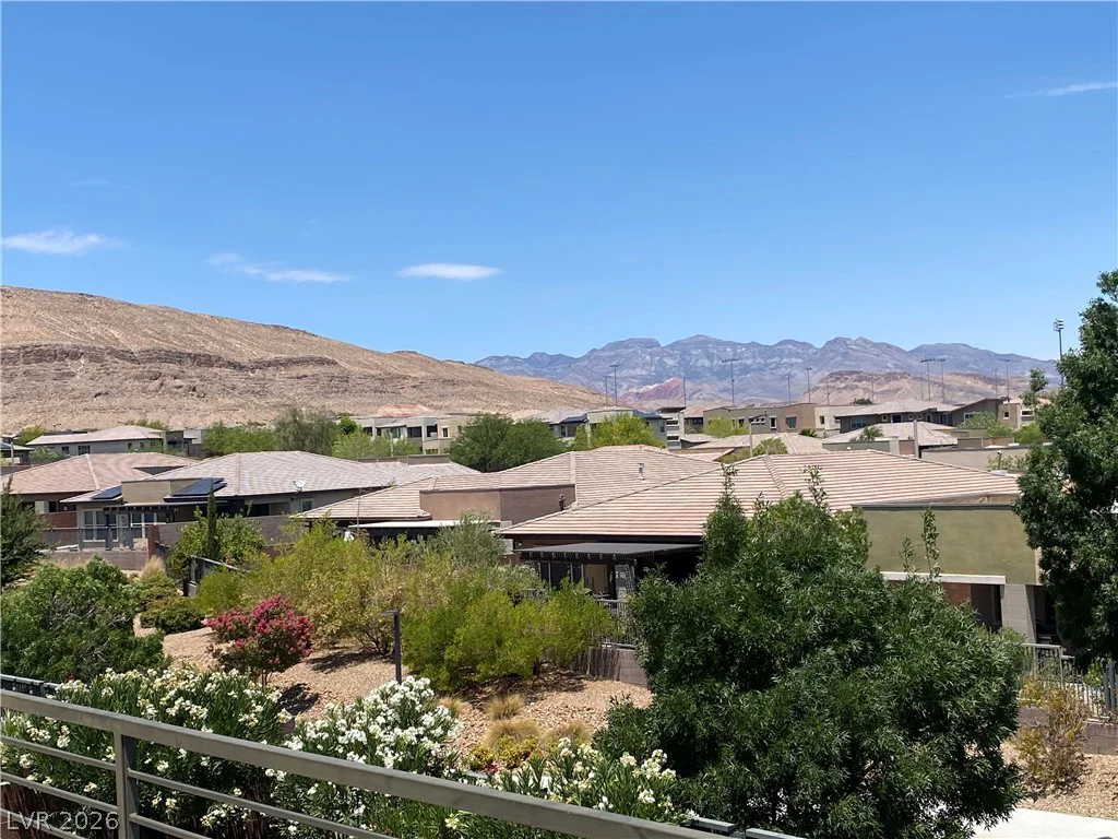 10226 Jade Gardens, Las Vegas, NV 89135