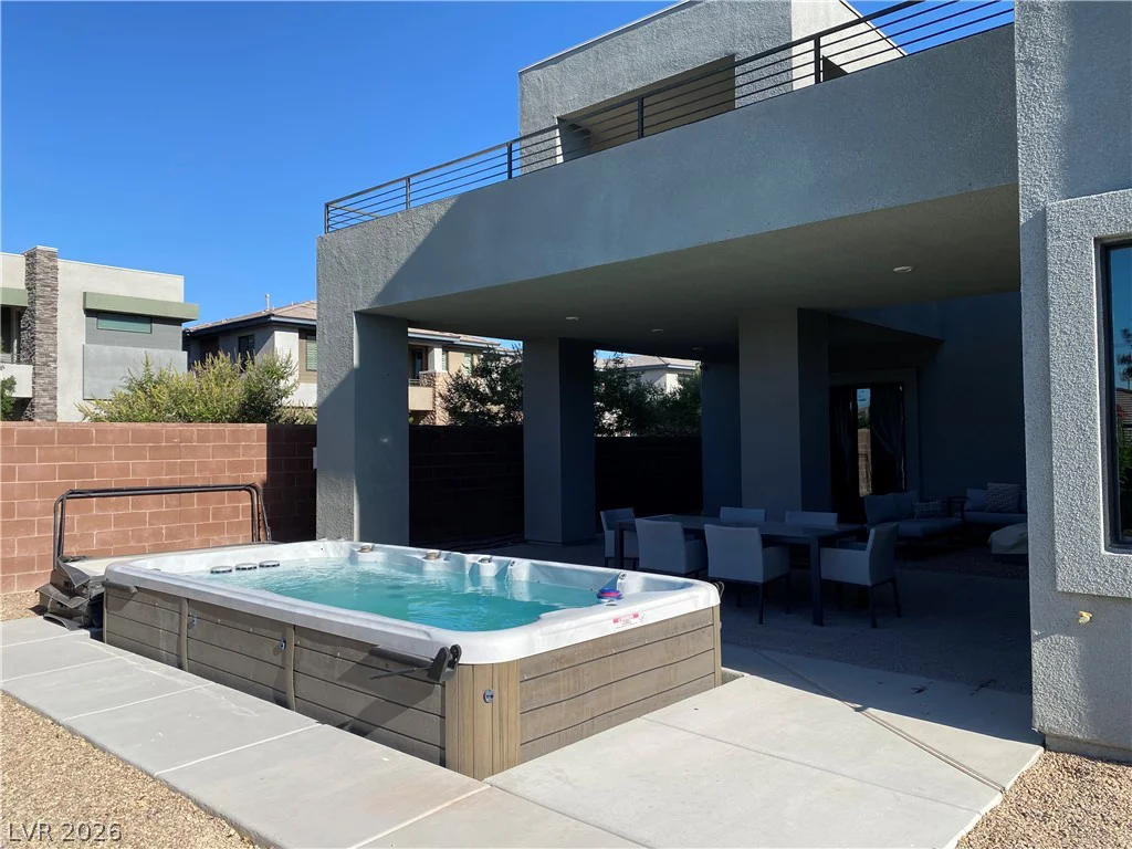 10226 Jade Gardens, Las Vegas, NV 89135