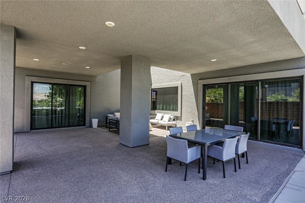 10226 Jade Gardens, Las Vegas, NV 89135