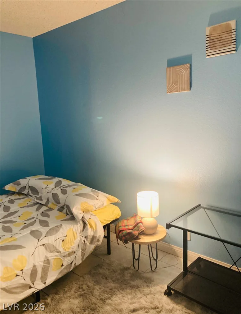 1381 University, Las Vegas, NV 89119
