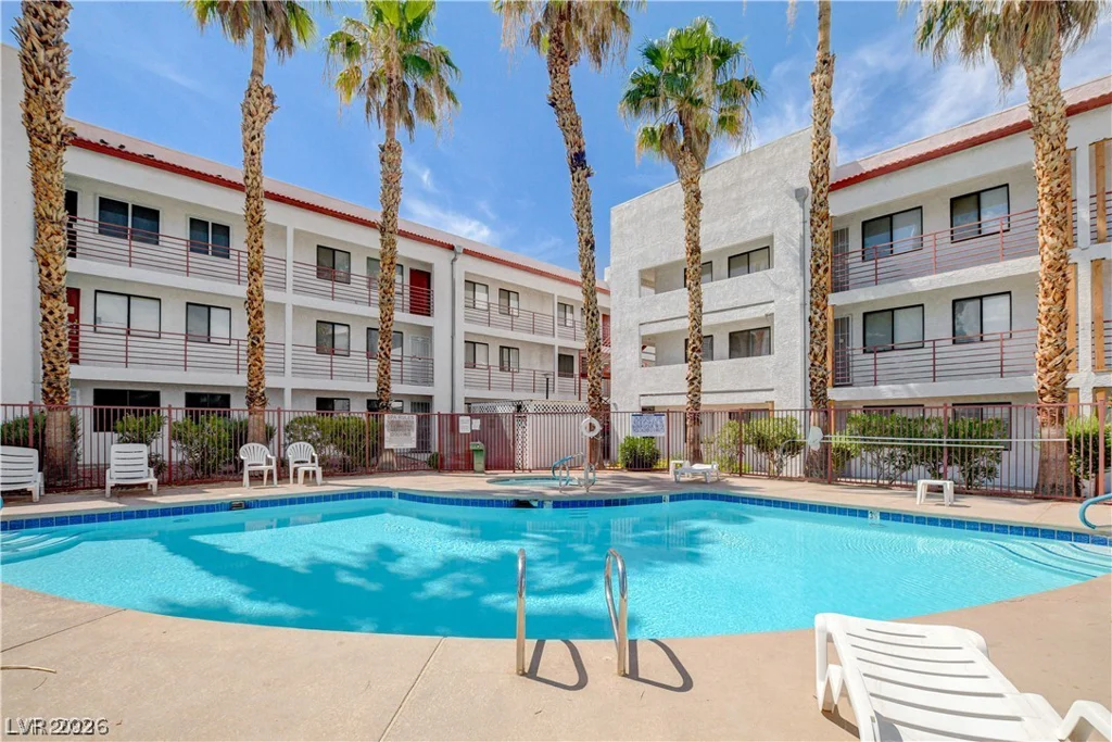 1381 University, Las Vegas, NV 89119