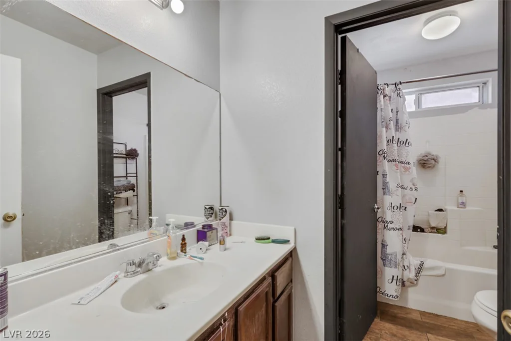3715 Kit Fox, Las Vegas, NV 89122