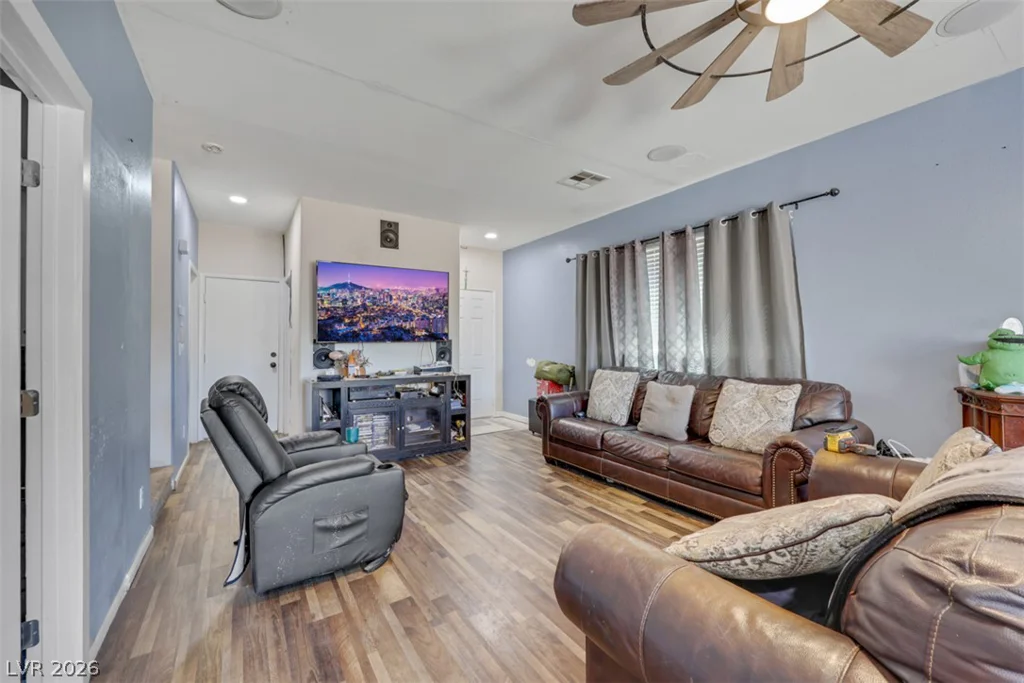 3715 Kit Fox, Las Vegas, NV 89122
