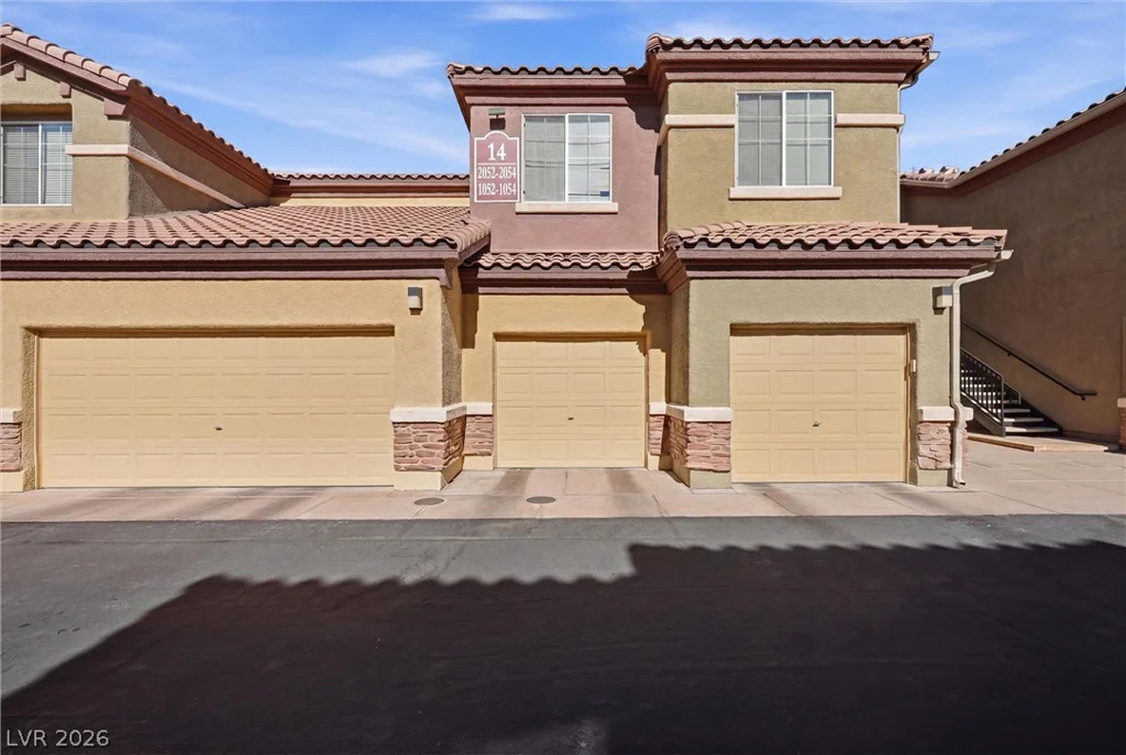 6868 Sky Pointe, Las Vegas, NV 89131