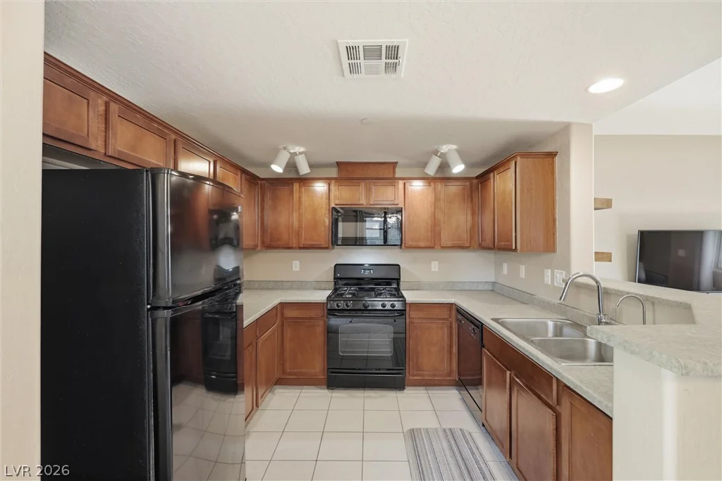 6868 Sky Pointe, Las Vegas, NV 89131