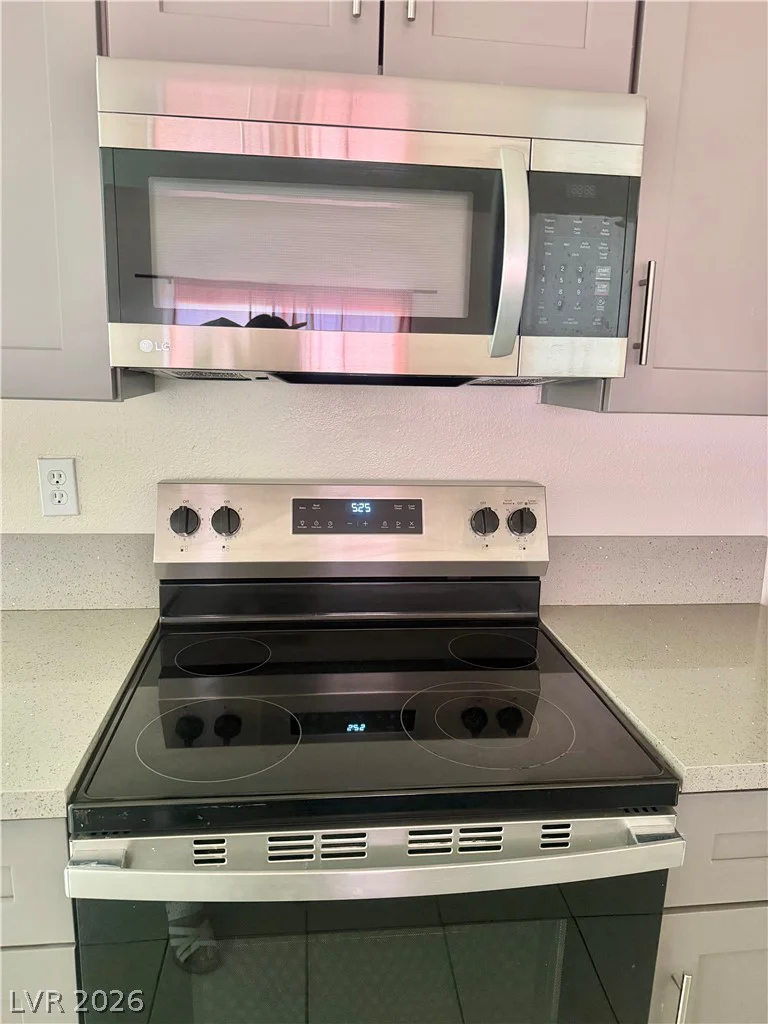 221 Milinane, Las Vegas, NV 89107