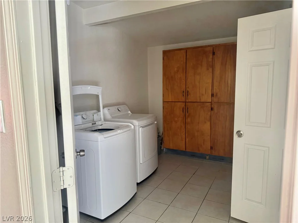 221 Milinane, Las Vegas, NV 89107