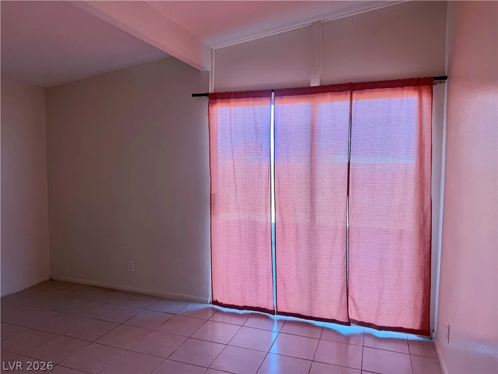 221 Milinane, Las Vegas, NV 89107