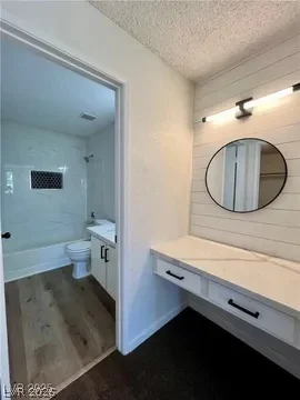 5260 Mission Monterey, Las Vegas, NV 89107
