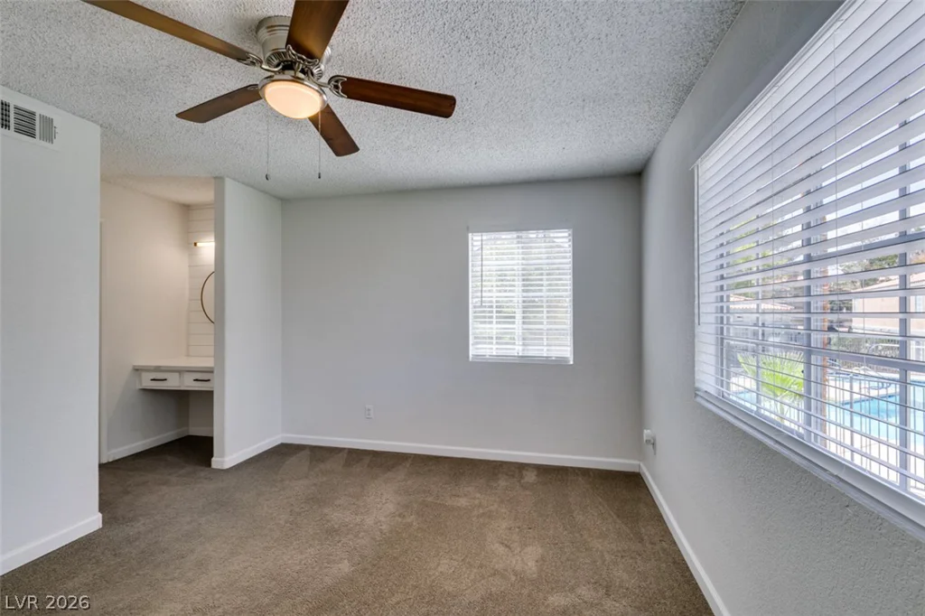 5260 Mission Monterey, Las Vegas, NV 89107