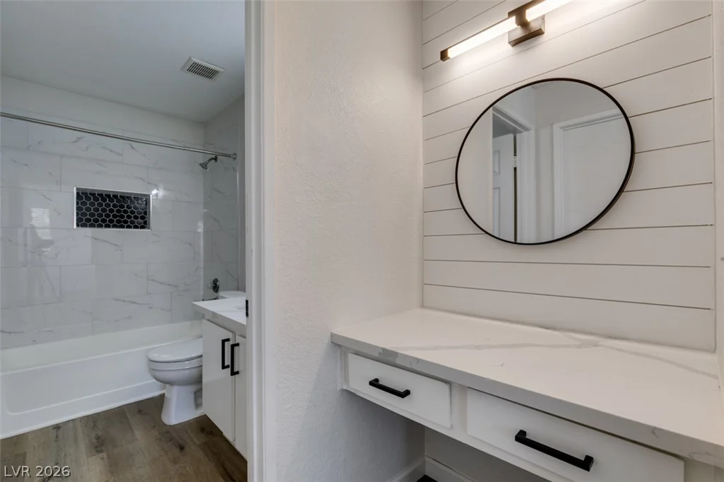 5260 Mission Monterey, Las Vegas, NV 89107