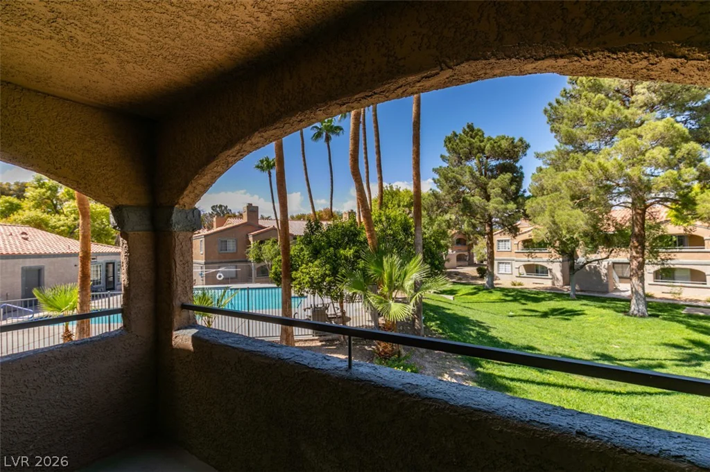 5260 Mission Monterey, Las Vegas, NV 89107