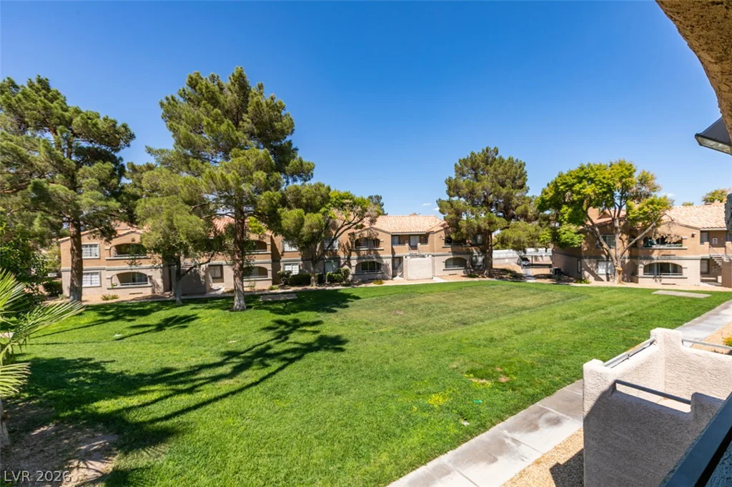 5260 Mission Monterey, Las Vegas, NV 89107