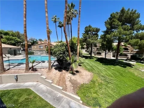 5260 Mission Monterey, Las Vegas, NV 89107