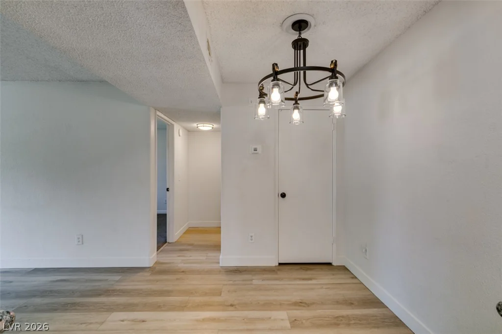 5260 Mission Monterey, Las Vegas, NV 89107