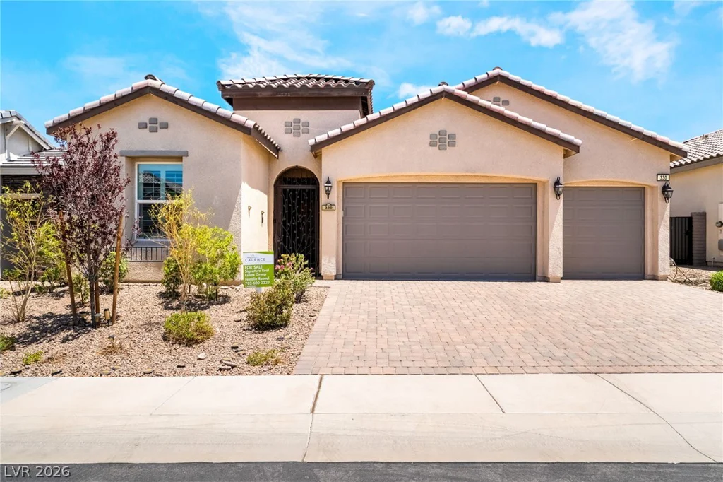 330 Meadow Brush, Henderson, NV 89011