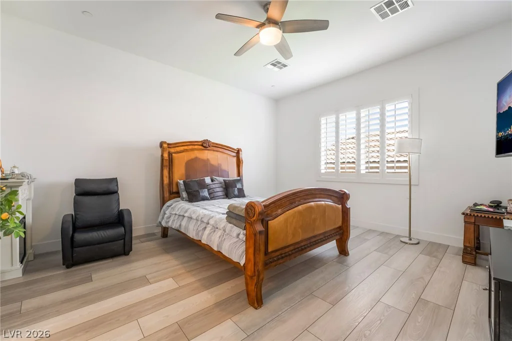 330 Meadow Brush, Henderson, NV 89011