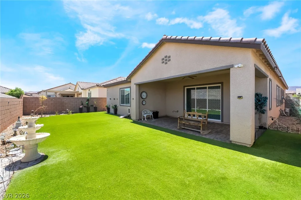 330 Meadow Brush, Henderson, NV 89011
