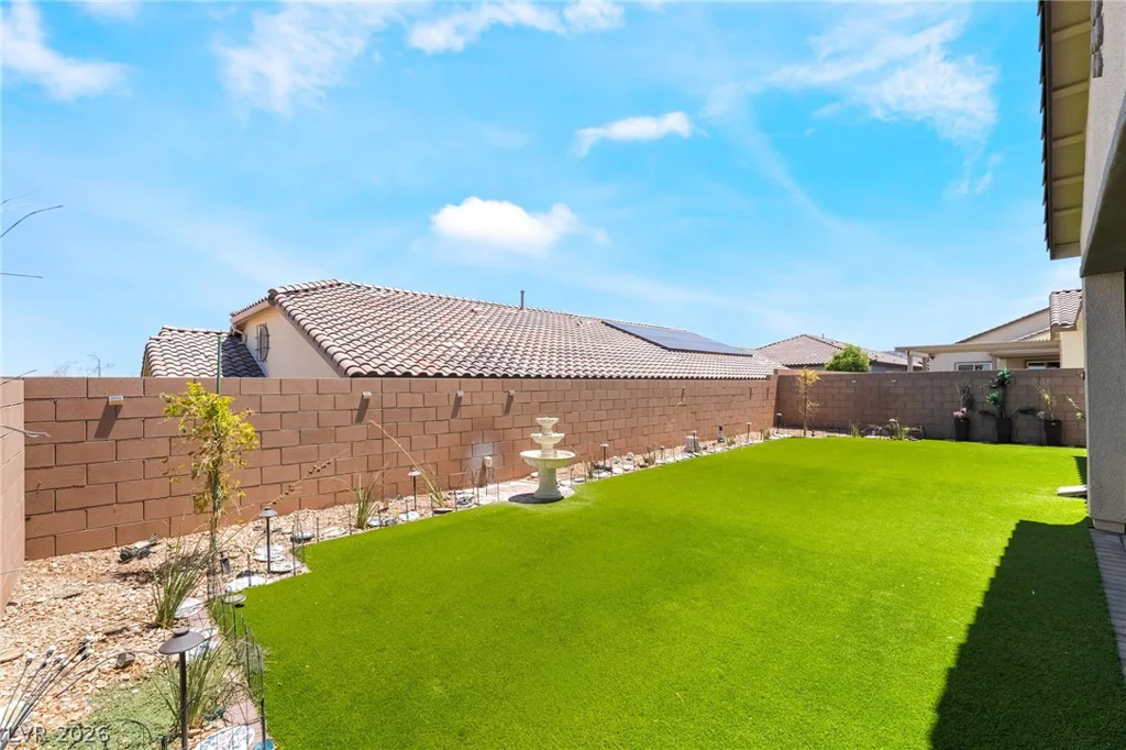 330 Meadow Brush, Henderson, NV 89011