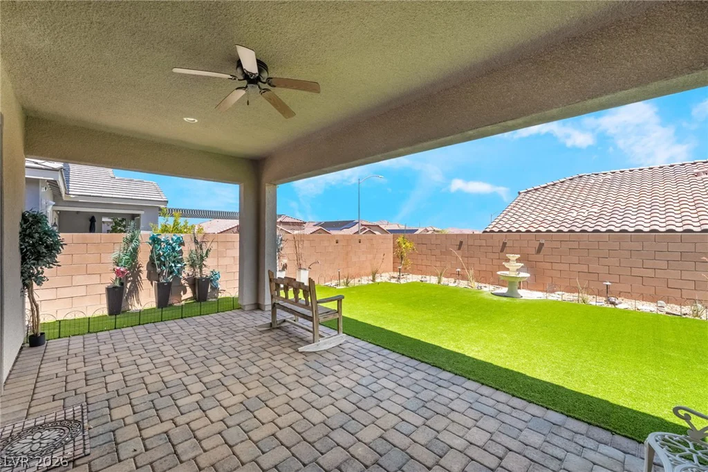 330 Meadow Brush, Henderson, NV 89011