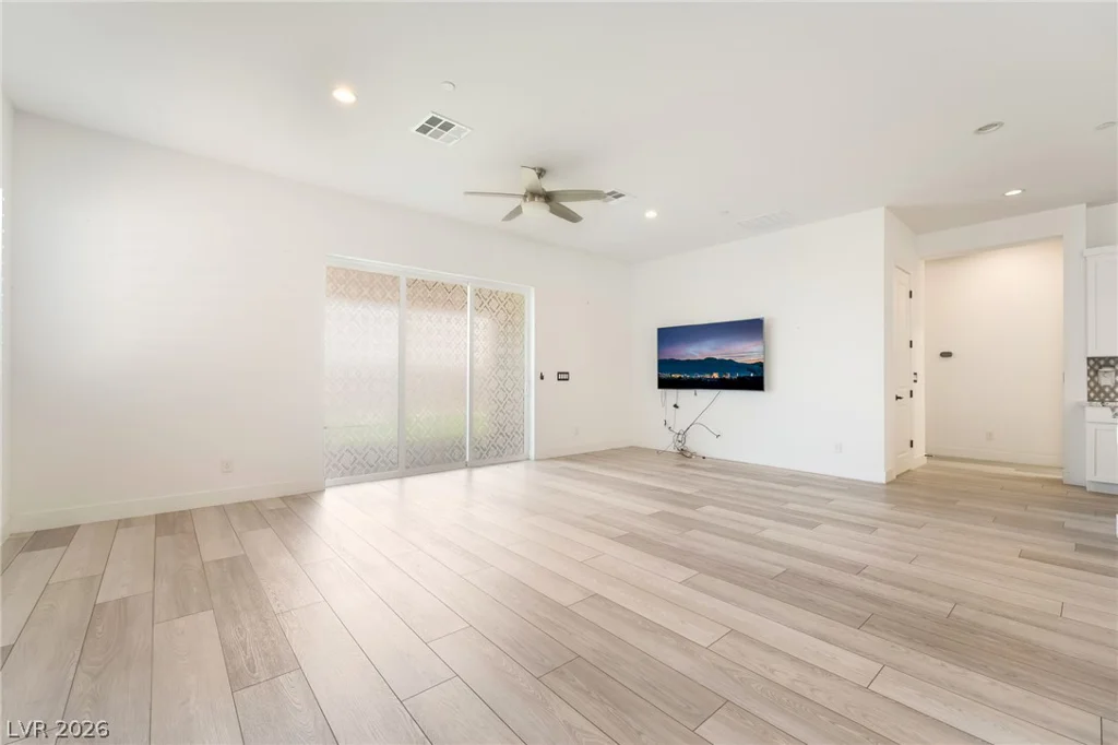 330 Meadow Brush, Henderson, NV 89011