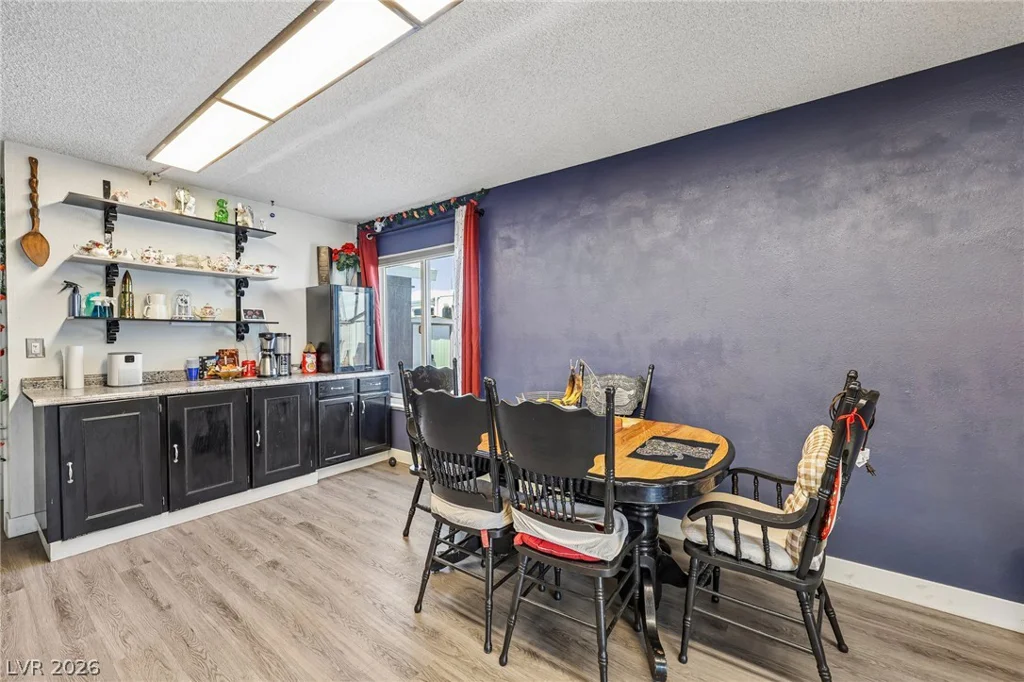 6833 High Bluff, Las Vegas, NV 89108