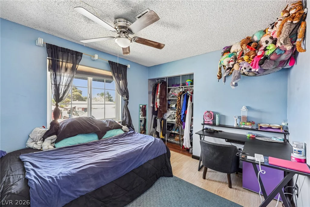 6833 High Bluff, Las Vegas, NV 89108