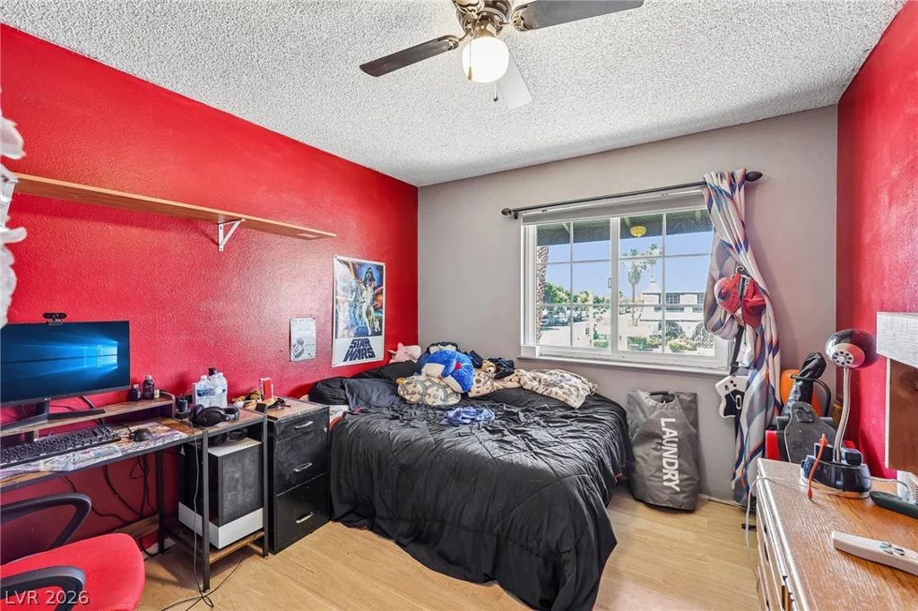 6833 High Bluff, Las Vegas, NV 89108