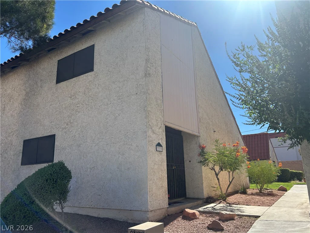 3333 Racquet, Las Vegas, NV 89121
